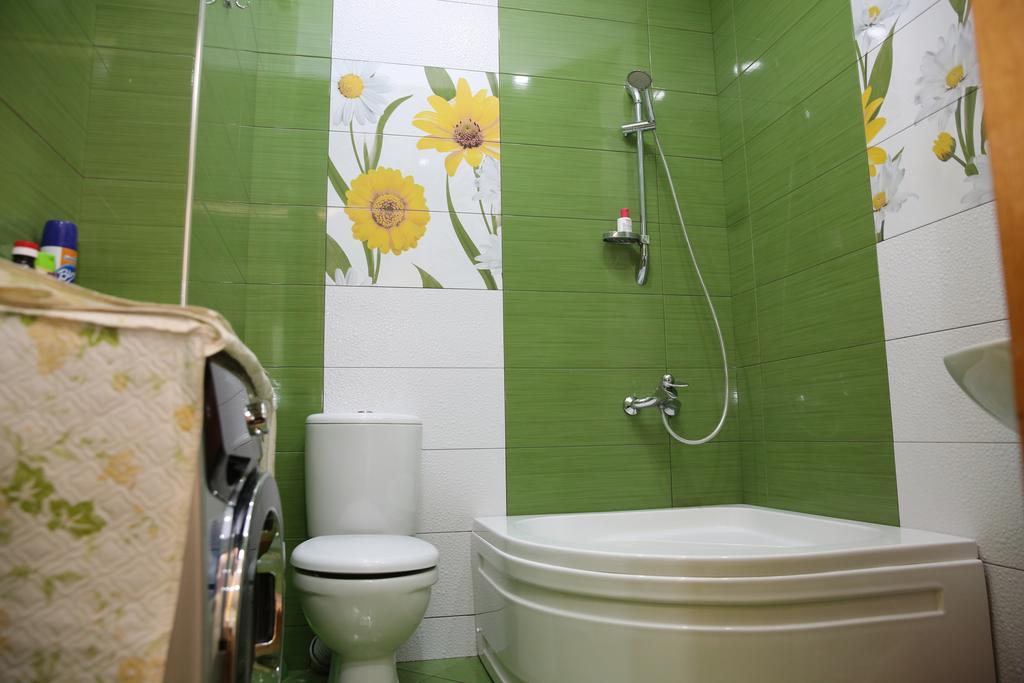 Tamuna Apartment バトゥーミ エクステリア 写真